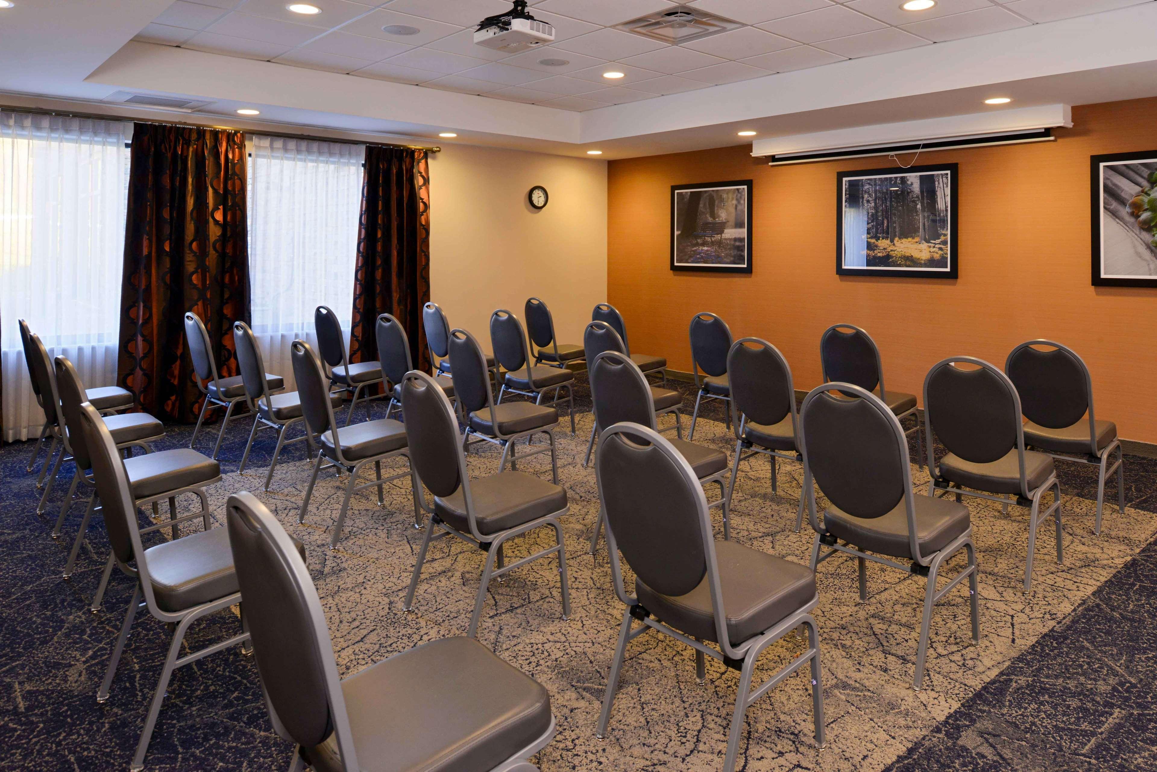 Hampton Inn & Suites Albany-East Greenbush, Ny Buitenkant foto